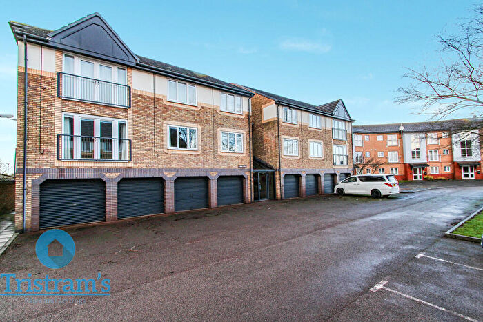 2 Bedroom Apartment To Rent In Manor Park Court, Derby, DE22
