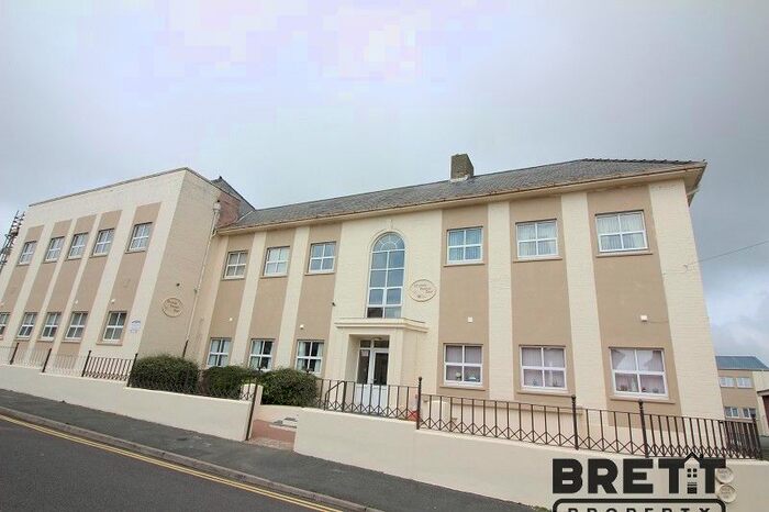 1 Bedroom Flat To Rent In Elizabeth Venmore Court, Yorke St, Milford Haven, Pembrokeshire. SA73