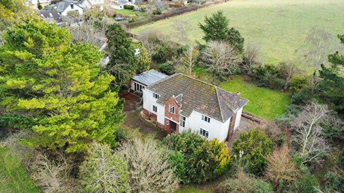 4 Bedroom Detached House To Rent In Comeytrowe Road, Trull, Taunton, TA3