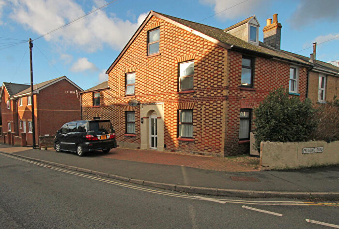 2 Bedroom Semi-Detached House To Rent In Bellevue Road, Cowes, Isle Of Wight, PO31