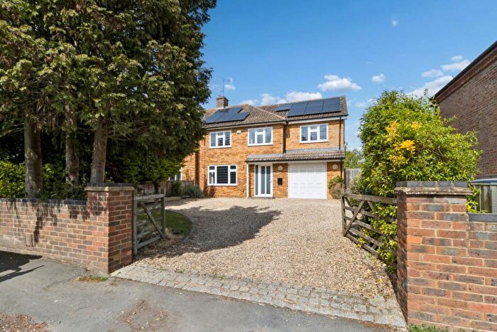 6 Bedroom Semi-Detached House For Sale In Tring Road, Long Marston, HP23