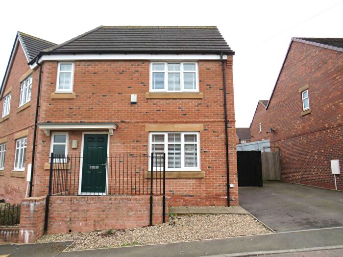 3 Bedroom Semi-Detached House To Rent In Kelvin Drive, Cannock, WS11