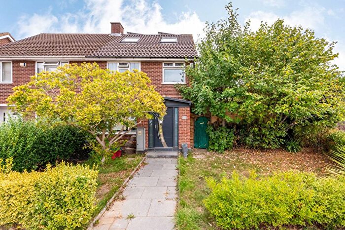 5 Bedroom End Terrace House For Sale In Lynton Close, Isleworth, TW7