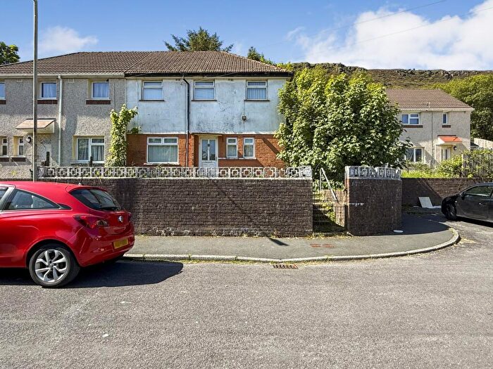 3 Bedroom Semi-Detached House For Sale In Brookfield Road, Maerdy, Ferndale, CF43