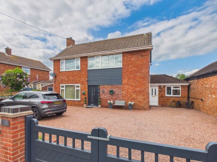 4 Bedroom Detached House For Sale In Main Road, Bridgwater, TA7
