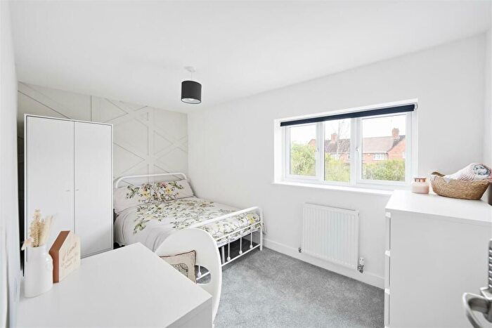 9 Bedroom Detached House To Rent In Lockleaze Road, Bristol, BS7