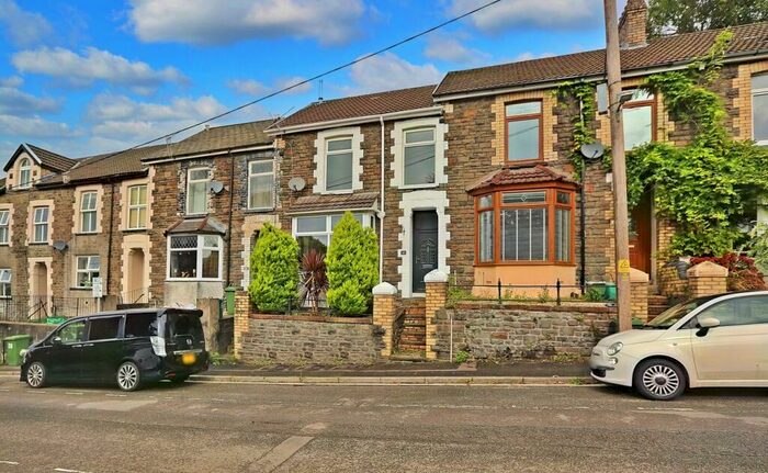 3 Bedroom Terraced House To Rent In Llwynmadoc Street, Pontypridd, CF37