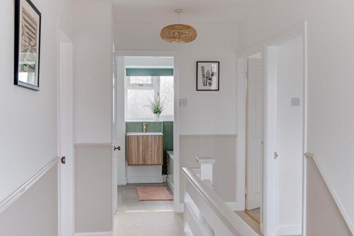 4 Bedroom Detached House For Sale In Newton Road, Bromsgrove, Worcestershire, B60
