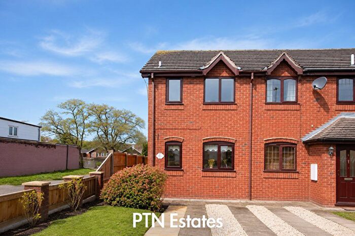 2 Bedroom House To Rent In Blenheim Road, Kingswinford, DY6