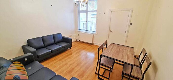 3 Bedroom House To Rent In Lynton Street, Manchester, M14