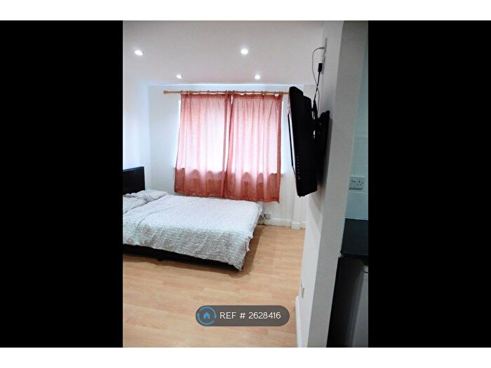 1 Bedroom Flat To Rent In Kendal Bank, Leeds, LS3