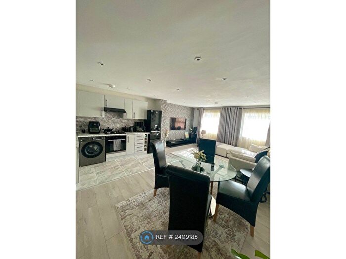 1 Bedroom Flat To Rent In Abbey Parade, London, SW19