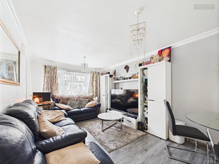 1 Bedroom Flat For Sale In Wellington Street, Peterborough, PE1