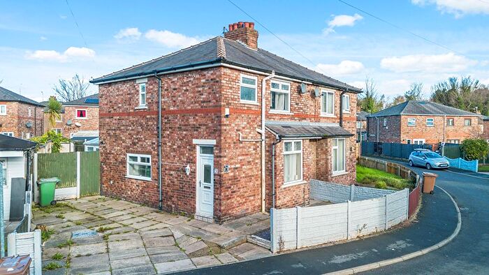 3 Bedroom Semi Detached House For Sale In Jubilee Crescent, Haydock, WA11