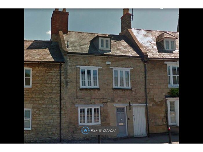 3 Bedroom Terraced House To Rent In Bridge Street, Olney, MK46