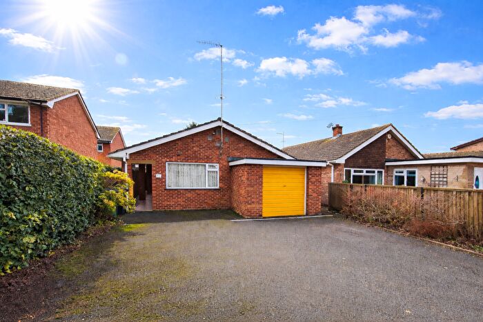 2 Bedroom Detached Bungalow For Sale In Westholme Road, Bidford-On-Avon, B50