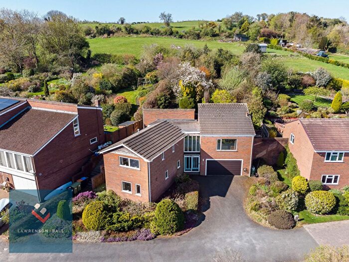 4 Bedroom Detached House For Sale In Top Road, Frodsham, WA6