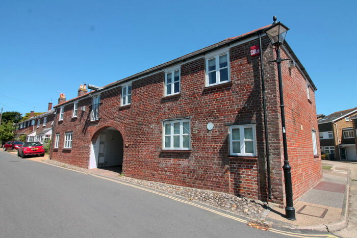 3 Bedroom House To Rent In Emsworth, PO10