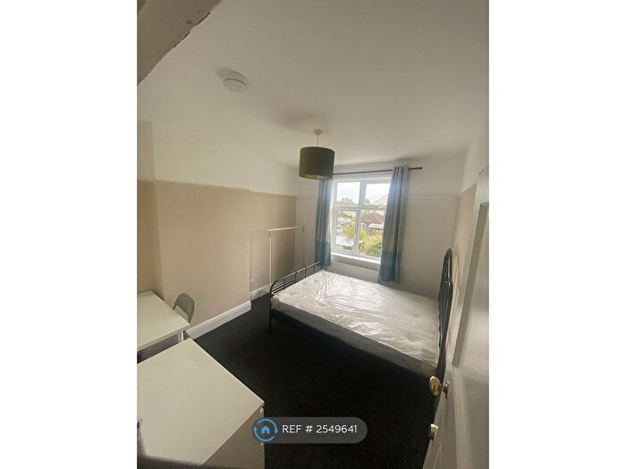 5 Bedroom Detached House To Rent In Gilbert Road, Cambridge, CB4