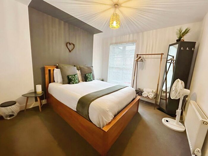 1 Bedroom Apartment To Rent In Wright Street, Hull, East Riding, HU2