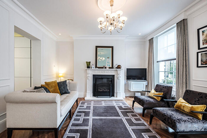 2 Bedroom Character Property For Sale In Chadwell Street, London, EC1R