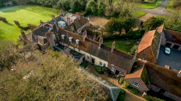 2 Bedroom Terraced House For Sale In Cheverells Green, Markyate, St. Albans, Hertfordshire, AL3