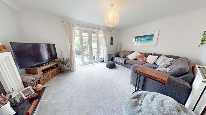 2 Bedroom Flat For Sale In Penydre, Rhiwbina, Cardiff, CF14