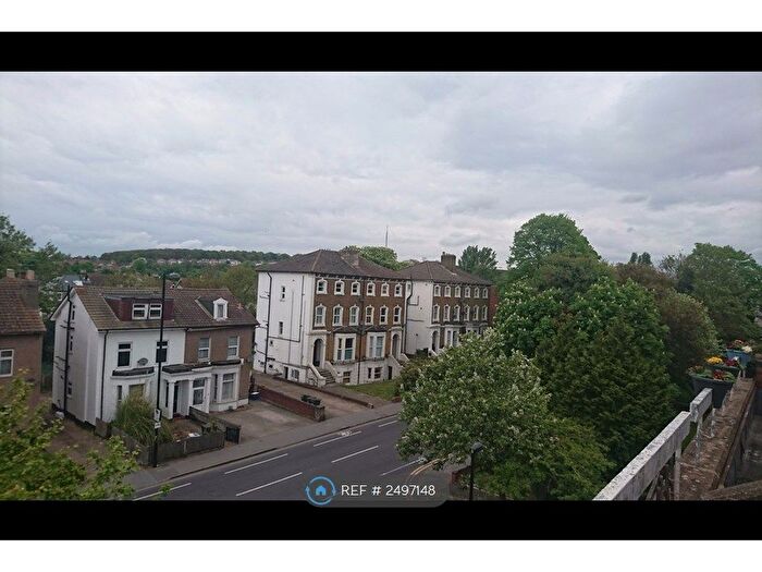 Studio To Rent In Selhurst Road, London, SE25