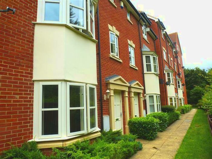2 Bedroom Apartment To Rent In Woodall Close, Middleton, Milton Keynes, MK10