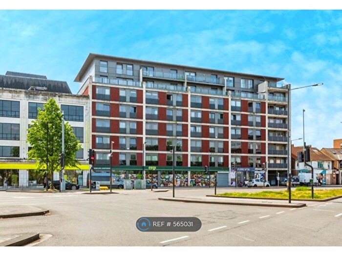 1 Bedroom Flat To Rent In High Street, Slough, SL1