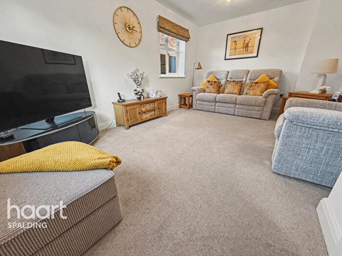 3 Bedroom Detached House For Sale In Elsdale Close, Surfleet, PE11