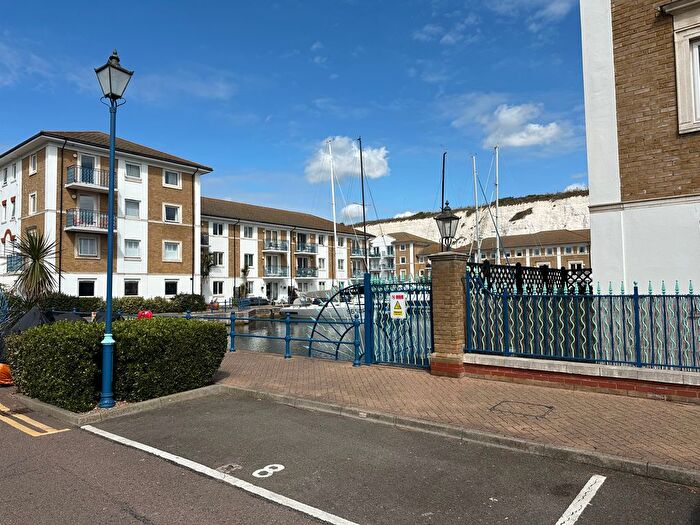 2 Bedroom Flat For Sale In The Strand, Brighton, BN2