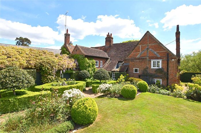 5 Bedroom Detached House For Sale In Mill Road, Cobham, KT11