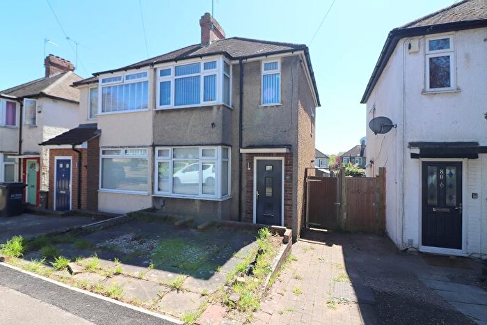 2 Bedroom Semi-Detached House For Sale In Third Avenue, Luton, Bedfordshire, LU3