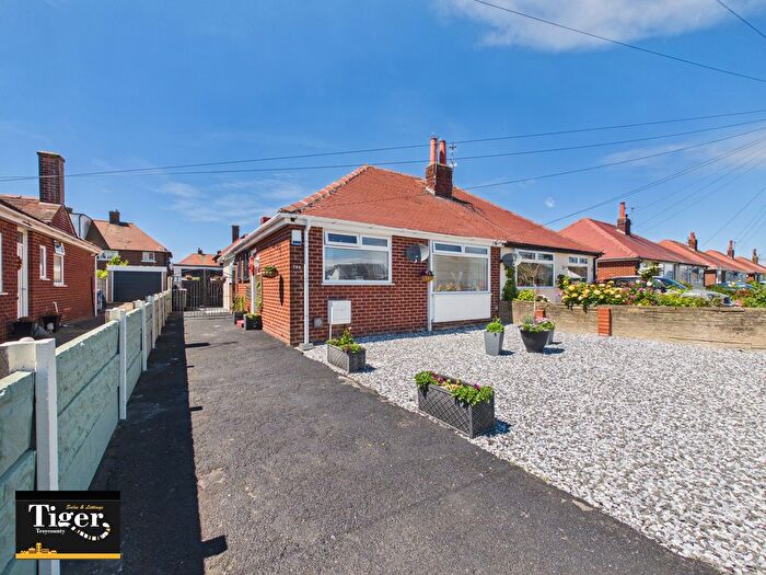 3 Bedroom Semi-detached Bungalow For Sale In Cleveleys Avenue, Thornton-Cleveleys, FY5