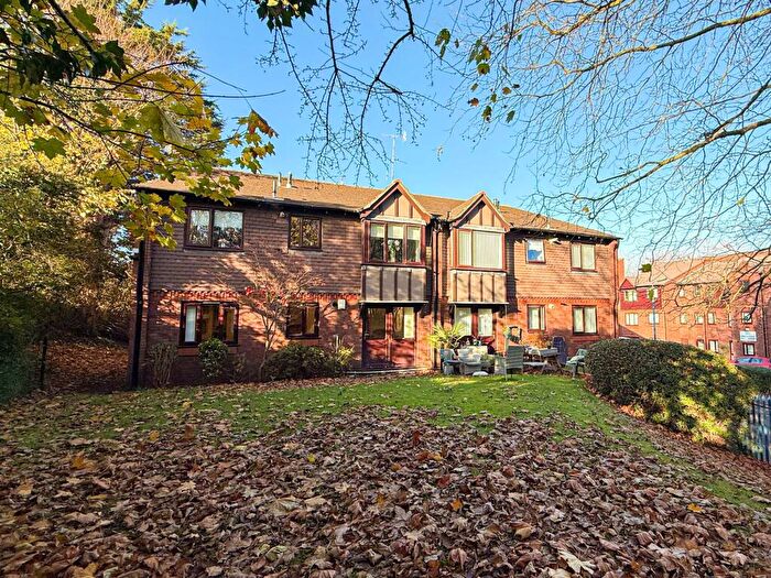 2 Bedroom Flat For Sale In Jericho Close, Liverpool, L17