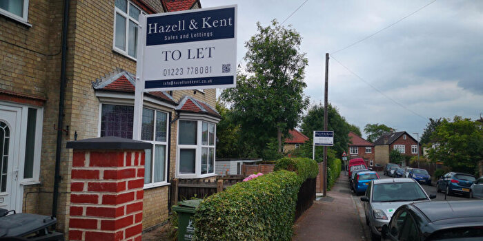 4 Bedroom Semi-Detached House To Rent In Hale Avenue, Cambridge, CB4