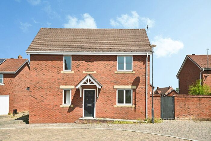 3 Bedroom Property To Rent In Dorney Road, Swindon, Wiltshire, SN25