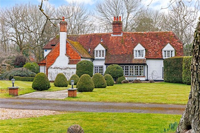 5 Bedroom Equestrian Property For Sale In Ball Hill, Newbury, Hampshire, RG20