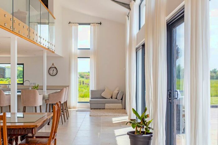 5 Bedroom Barn To Rent In Circourt Road East Challow, OX12