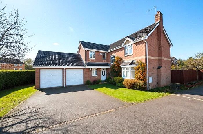 4 Bedroom Detached House To Rent In Thurston Drive, Kettering, Northamptonshire, NN15