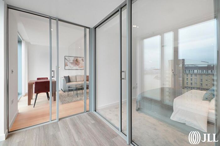 1 Bedroom Flat For Sale In Landmark Pinnacle, Marsh Wall, E14