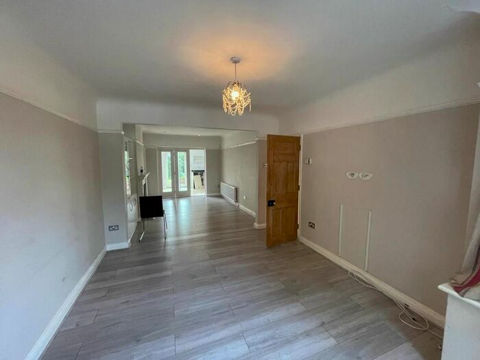 3 Bedroom Terraced House To Rent In Cannon Lane, Pinner, Greater London, HA5