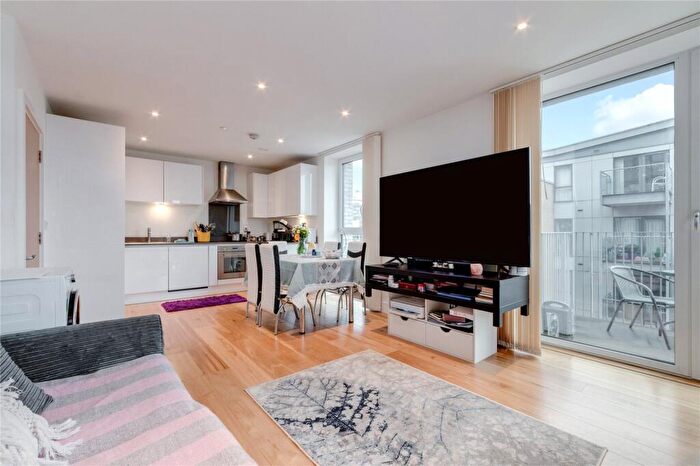 2 Bedroom Flat To Rent In Sovereign Tower, Emily Street, E16