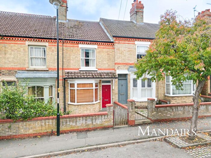 2 Bedroom Terraced House For Sale In Queens Road, Fletton, Peterborough, PE2