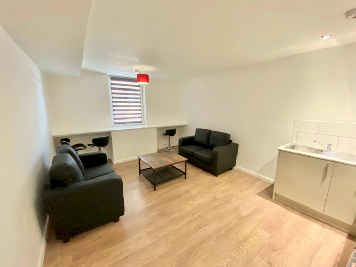 3 Bedroom House To Rent In Queen Street, Leicester, LE1