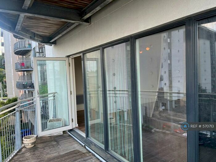 3 Bedroom Flat To Rent In Picton, Cardiff, CF11