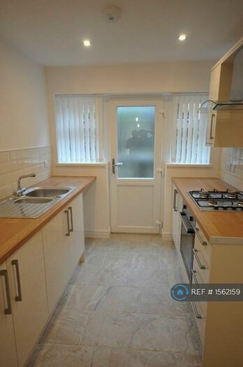 3 Bedroom Terraced House To Rent In Tyisaf, Pentre, CF41