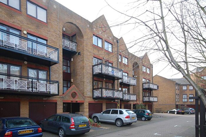 4 Bedroom Flat For Sale In Goodhart Place, Limehouse, London, E14