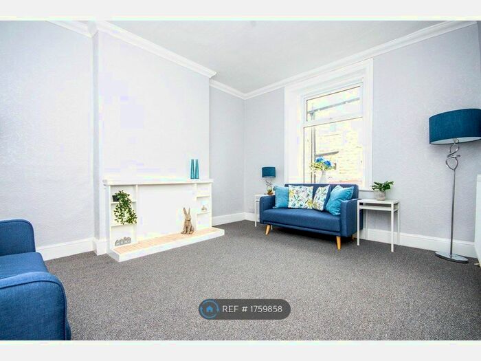 4 Bedroom Terraced House To Rent In Branch Street, Bacup, OL13